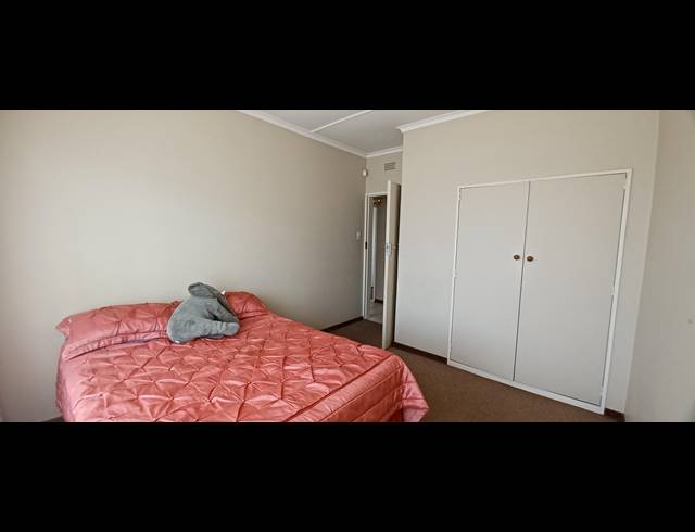 5 BEDROOM FREEHOLD FOR SALE IN DAL FOUCHE